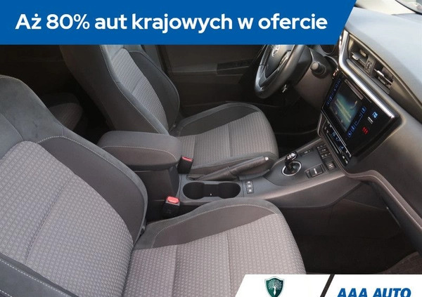 Toyota Auris cena 75000 przebieg: 116152, rok produkcji 2018 z Nisko małe 191